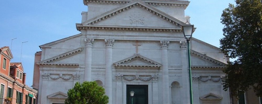 Базилика Сан Пьетро ди Кастелло Базилика Сан Пьетро ди Кастелло